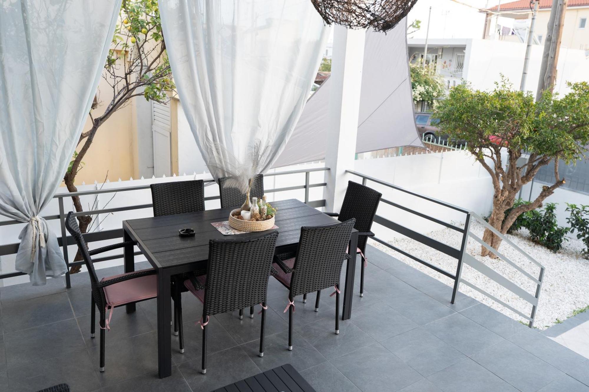 Seaside House In Nea Makri Villa Buitenkant foto